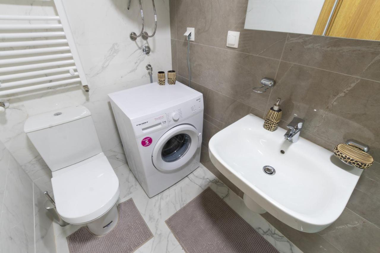 Modern ǀ 1 Bedroom ǀ Wifi Skopje Esterno foto